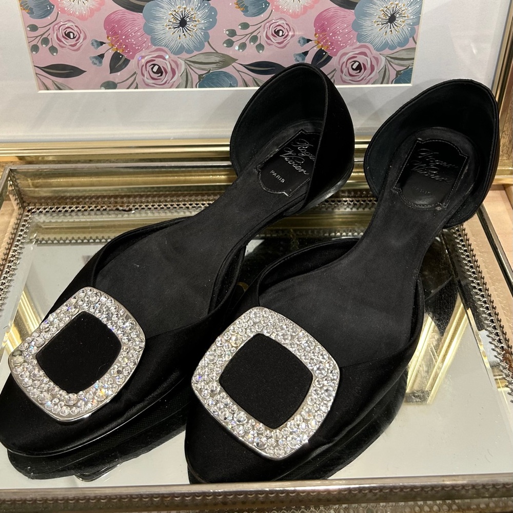 Roger Vivier Black Satin Crystal Embellished Chip Flats Size 37